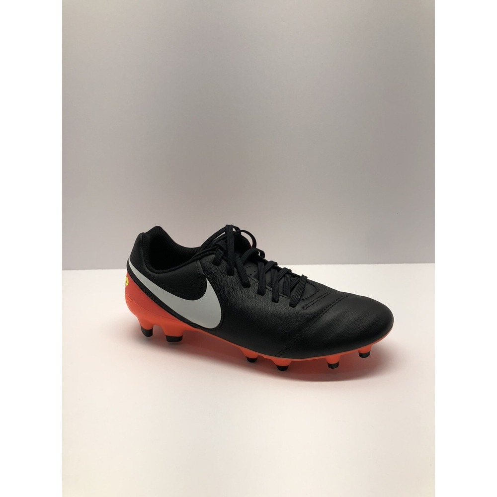 Nike Tiempo Genio‎ II FG Black Soccer Cleats Men's 7/ Women 8.5